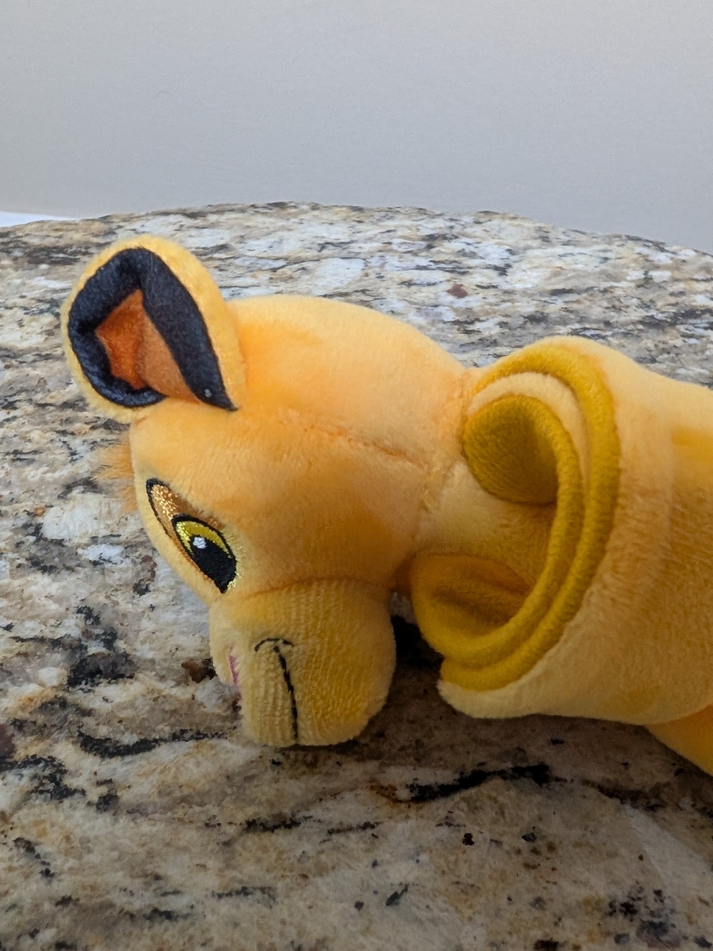 Disney Simba Cutie Cuff - Picture 2 of 5